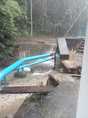 pipa sumber air
